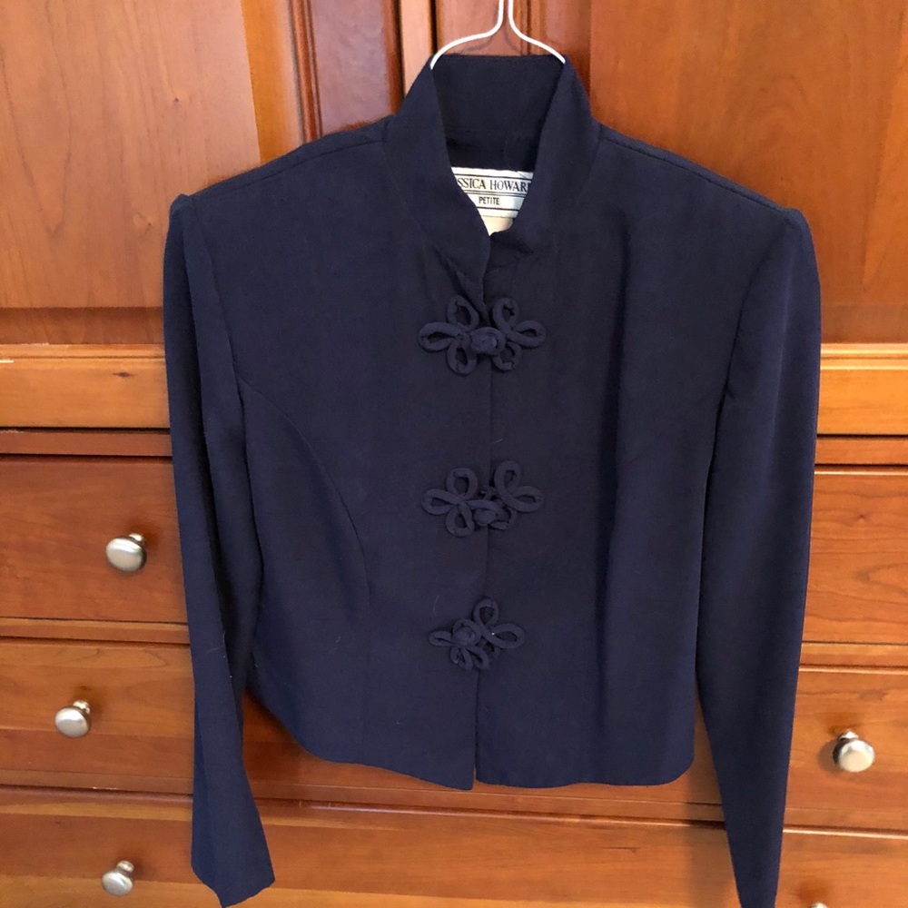 Jessica Howard suit